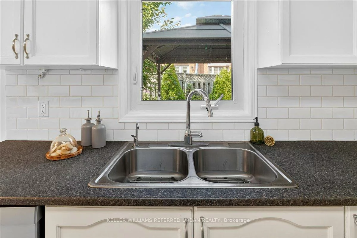 32, Nelson, Armitage, Newmarket