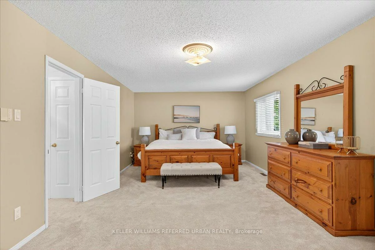 32, Nelson, Armitage, Newmarket