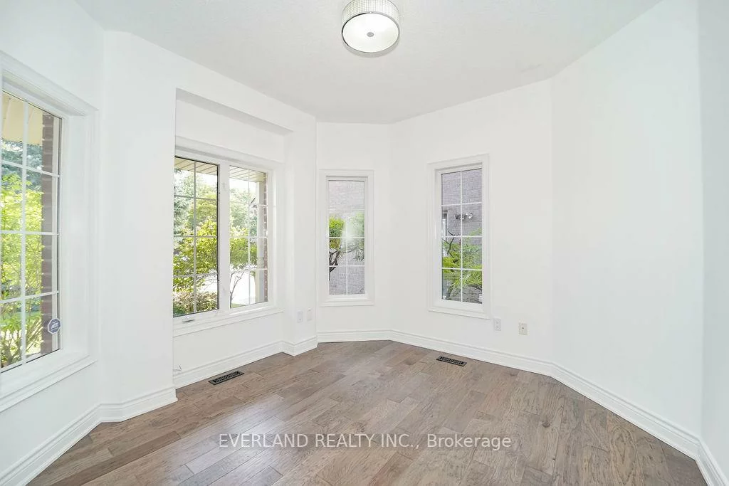 618, Foxcroft, Stonehaven-Wyndham, Newmarket
