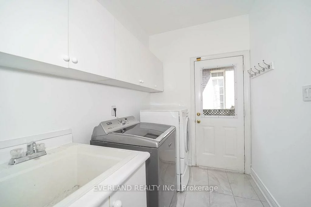618, Foxcroft, Stonehaven-Wyndham, Newmarket