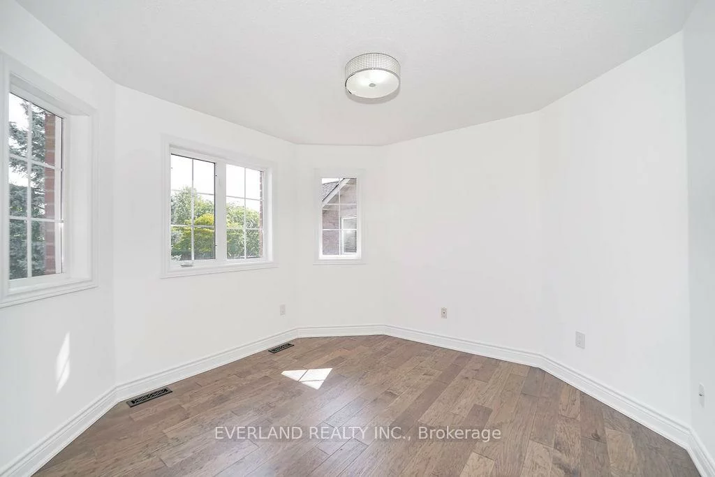 618, Foxcroft, Stonehaven-Wyndham, Newmarket