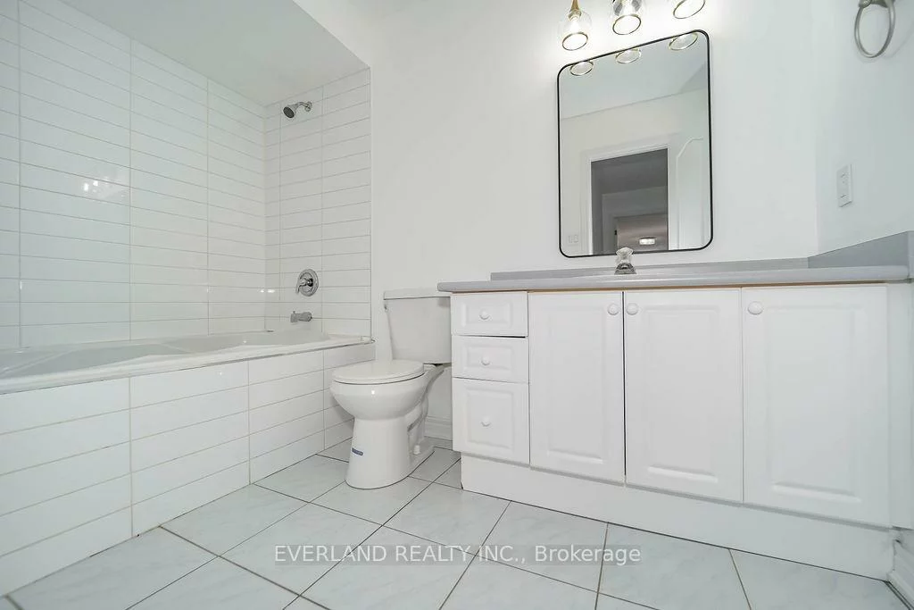 618, Foxcroft, Stonehaven-Wyndham, Newmarket