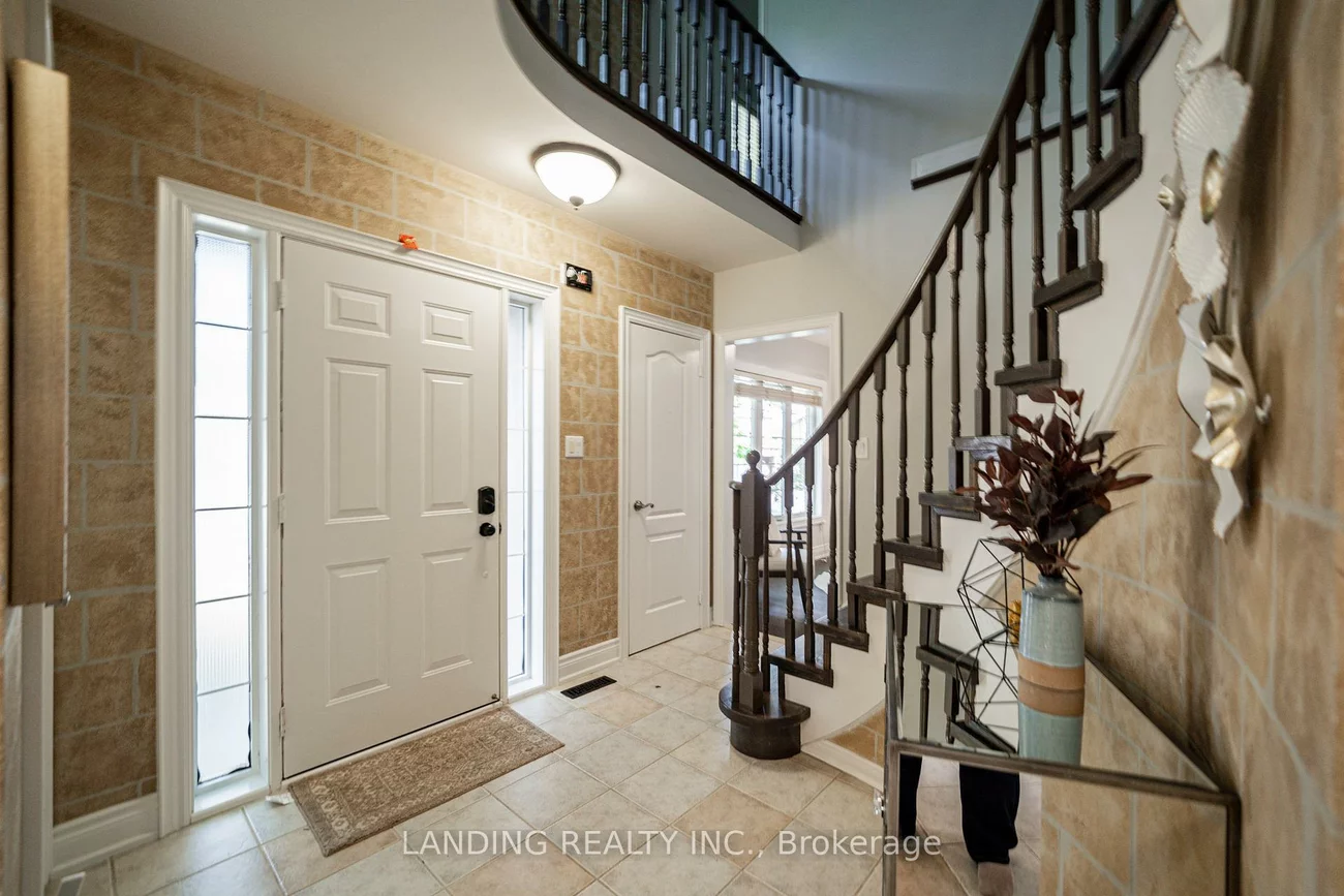 483, Menczel, Summerhill Estates, Newmarket