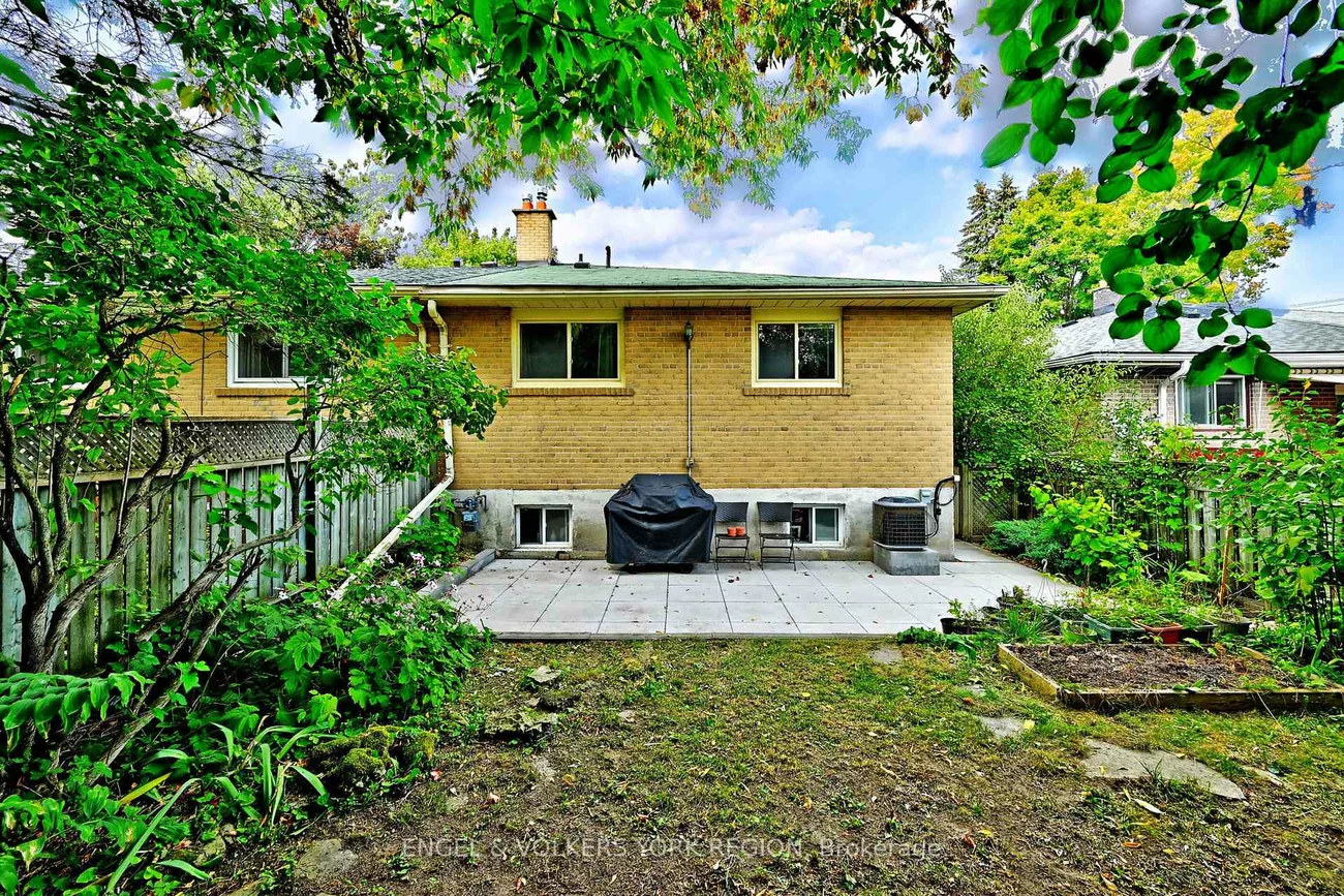 718, Mountview, Huron Heights-Leslie Valley, Newmarket