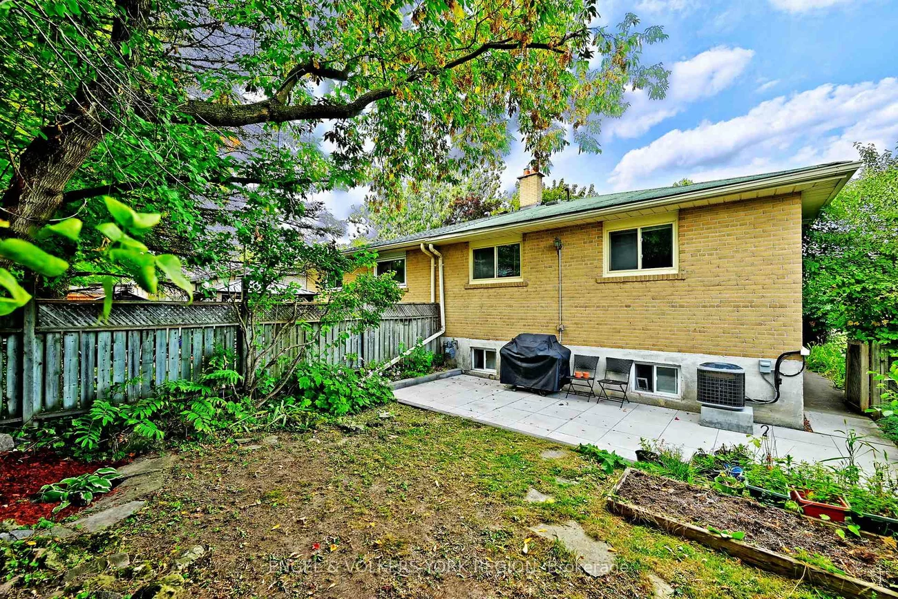 718, Mountview, Huron Heights-Leslie Valley, Newmarket