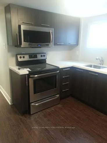 718, Mountview, Huron Heights-Leslie Valley, Newmarket