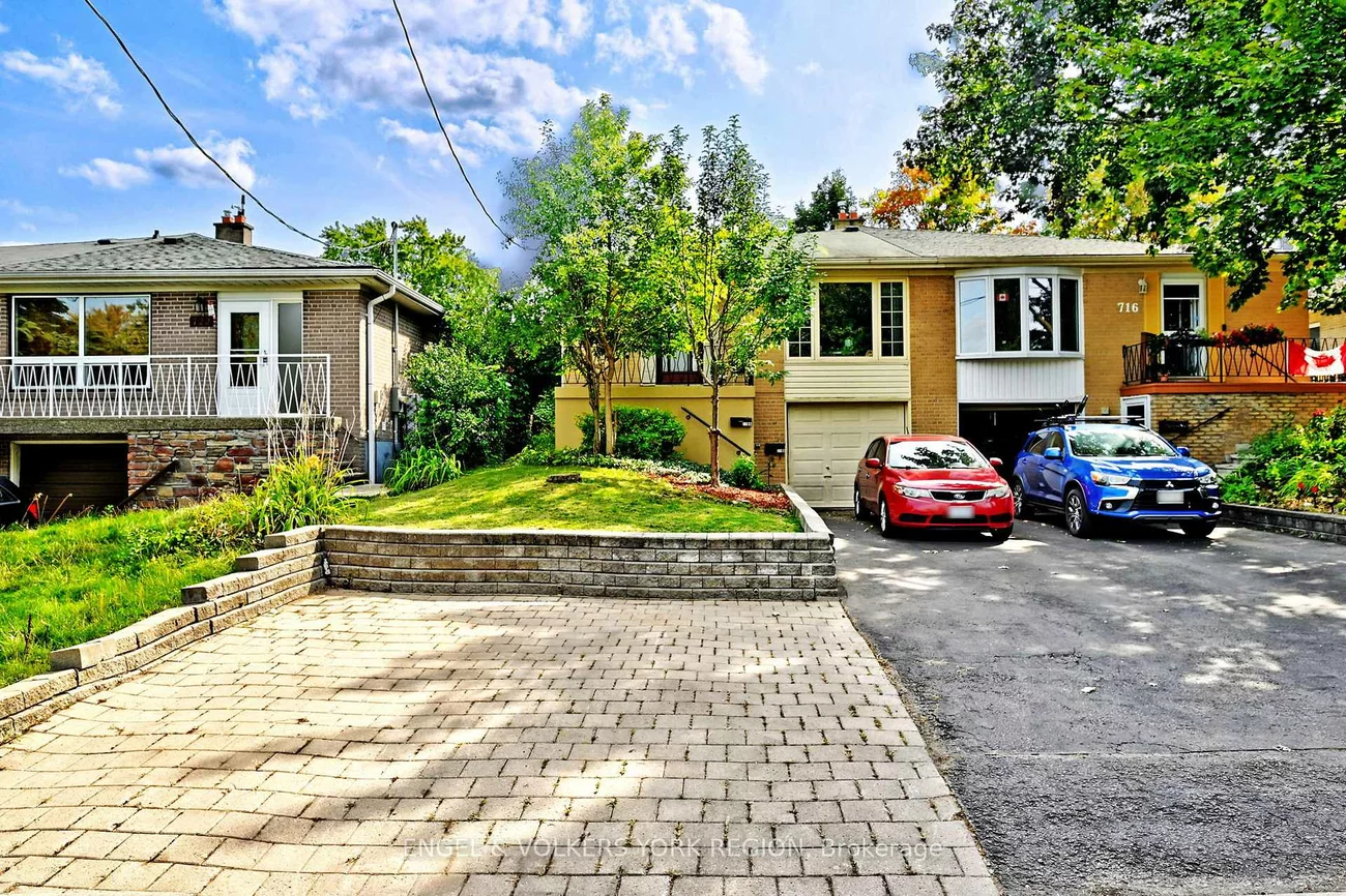 718, Mountview, Huron Heights-Leslie Valley, Newmarket