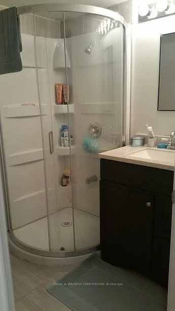 718, Mountview, Huron Heights-Leslie Valley, Newmarket