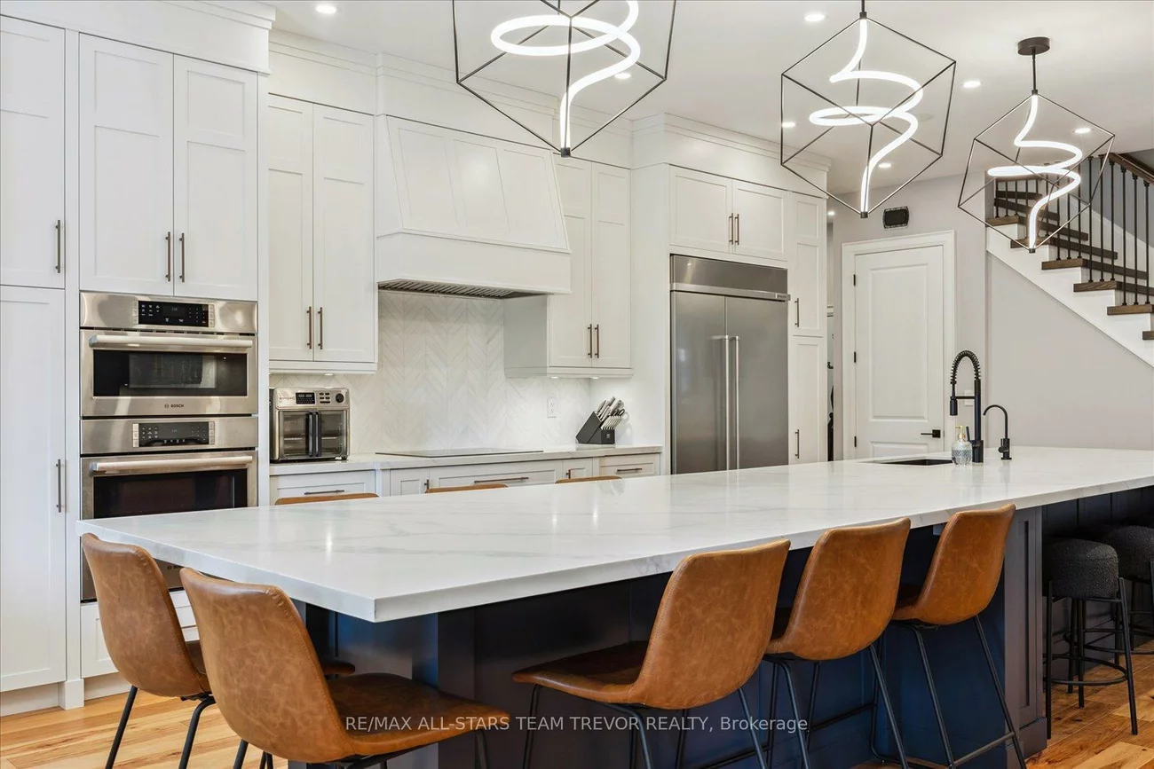 122, Roxborough, Gorham-College Manor, Newmarket