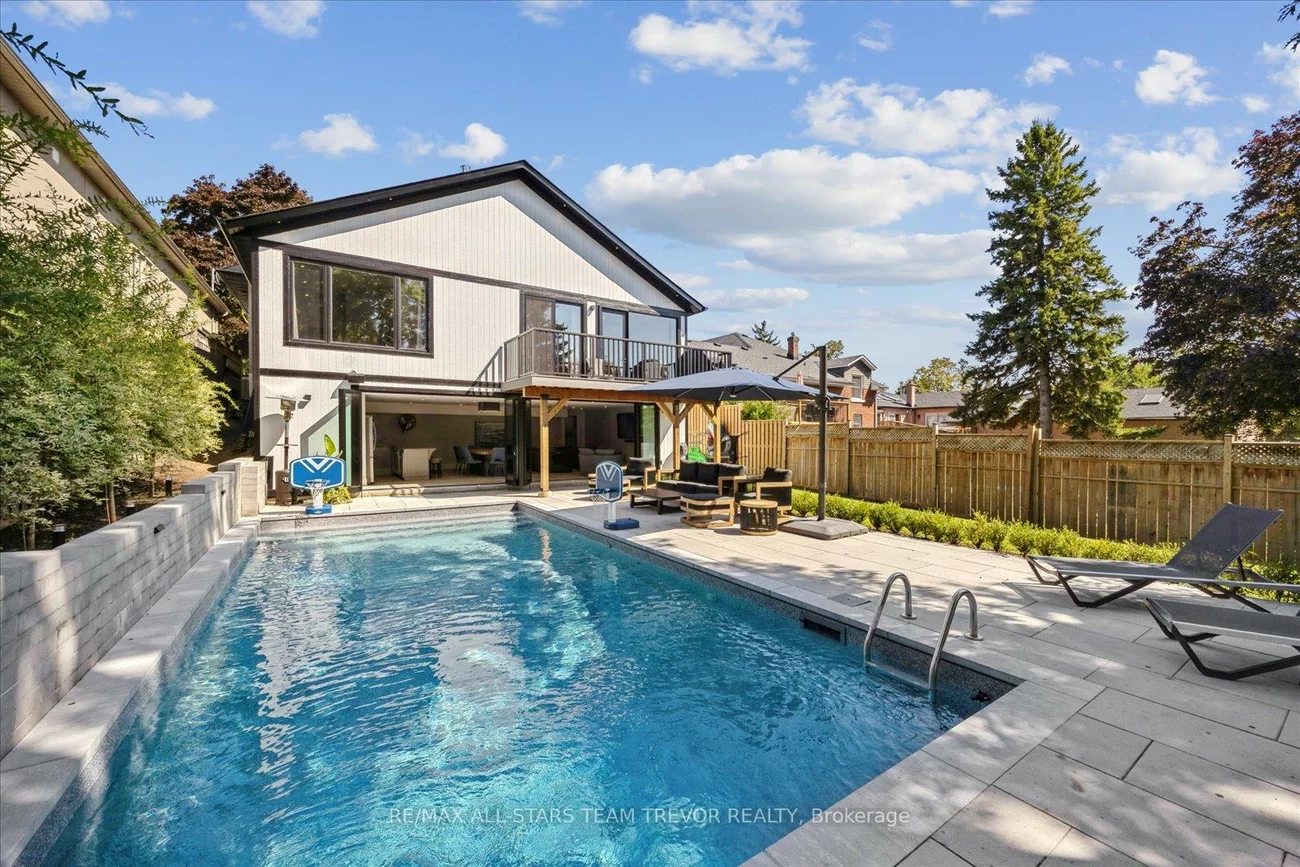 122, Roxborough, Gorham-College Manor, Newmarket
