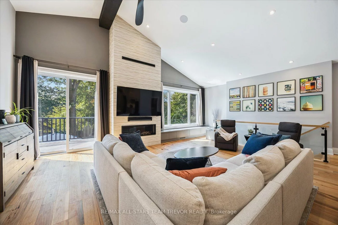 122, Roxborough, Gorham-College Manor, Newmarket