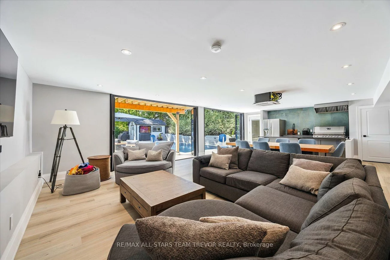 122, Roxborough, Gorham-College Manor, Newmarket