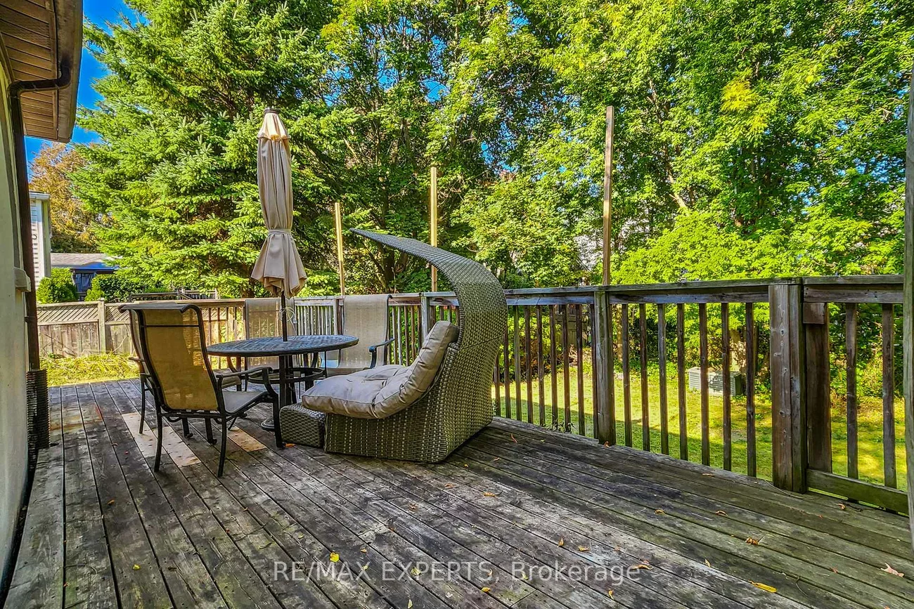 261, Helmer, Central Newmarket, Newmarket