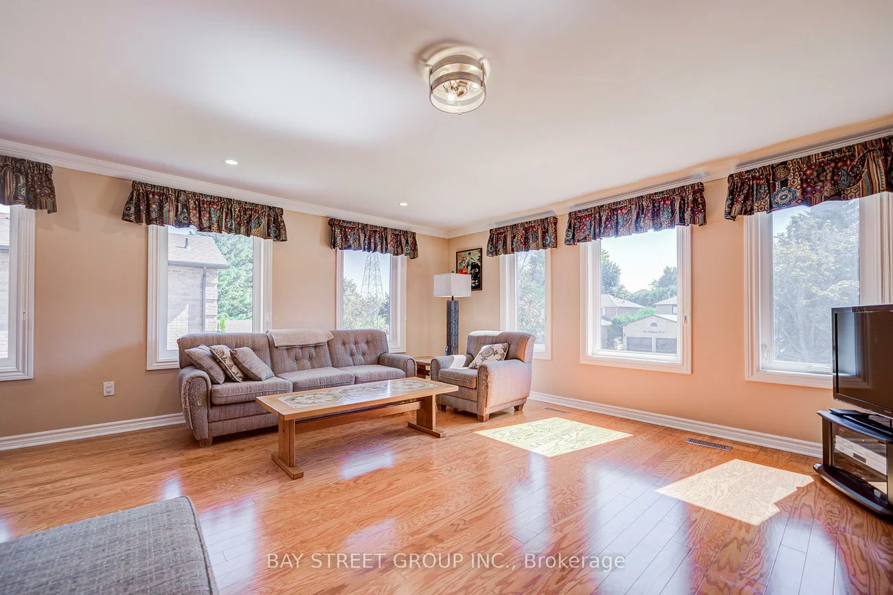 197, Mccaffrey, Glenway Estates, Newmarket
