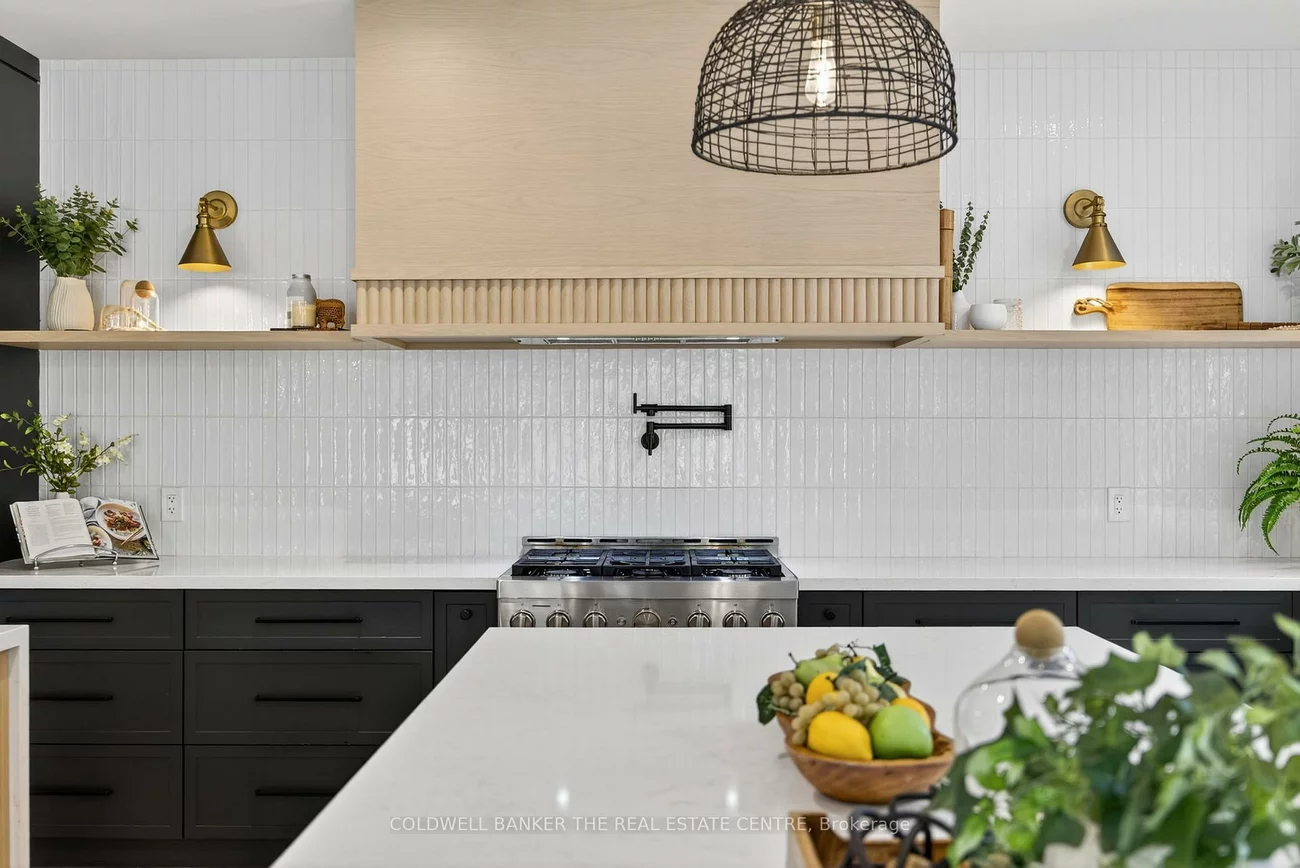 241, Woodmount, Central Newmarket, Newmarket