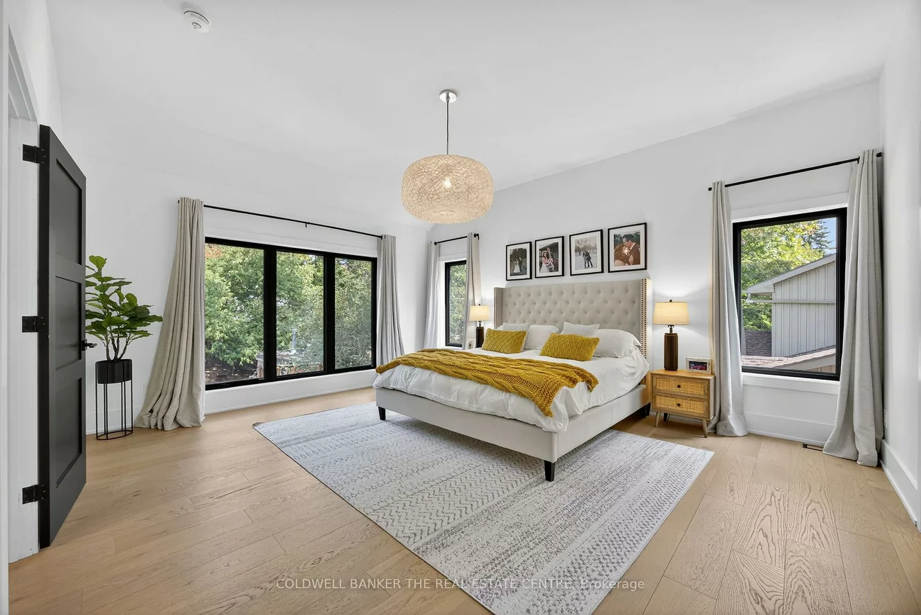 241, Woodmount, Central Newmarket, Newmarket