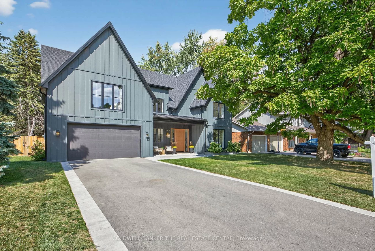 241, Woodmount, Central Newmarket, Newmarket