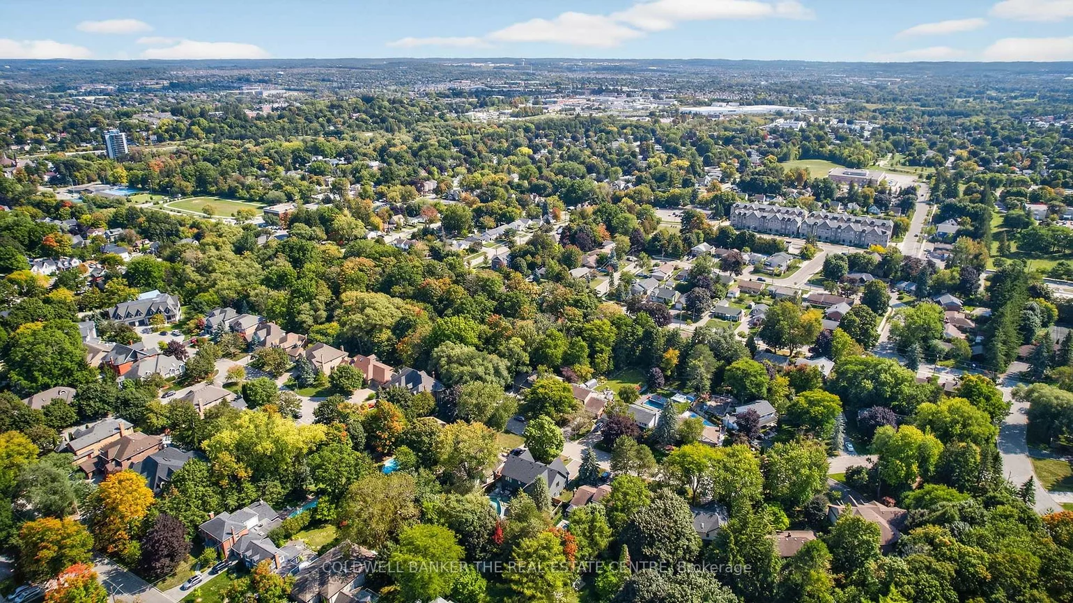 241, Woodmount, Central Newmarket, Newmarket