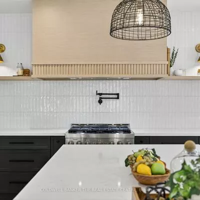241, Woodmount, Central Newmarket, Newmarket