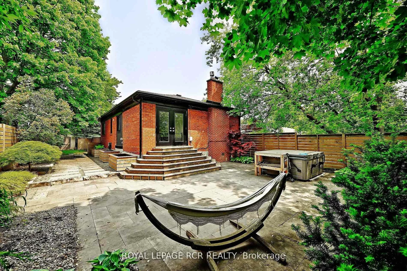 93, Queen, Central Newmarket, Newmarket