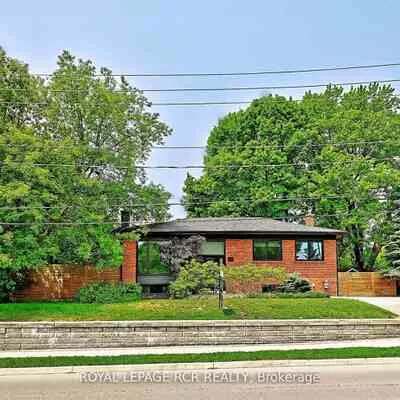 93, Queen, Central Newmarket, Newmarket