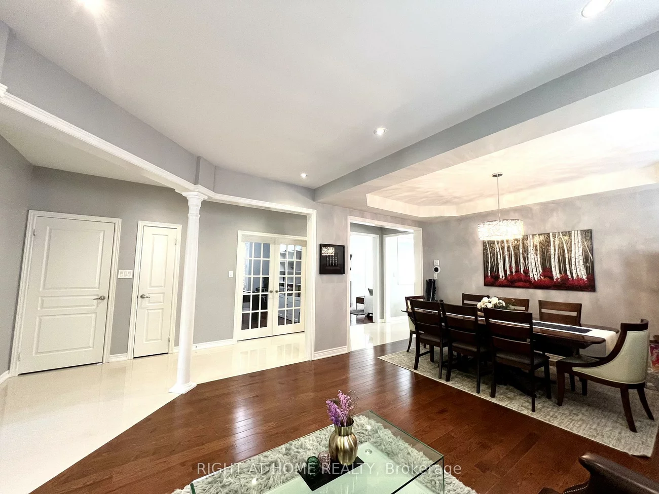 1209, McTavish, Stonehaven-Wyndham, Newmarket