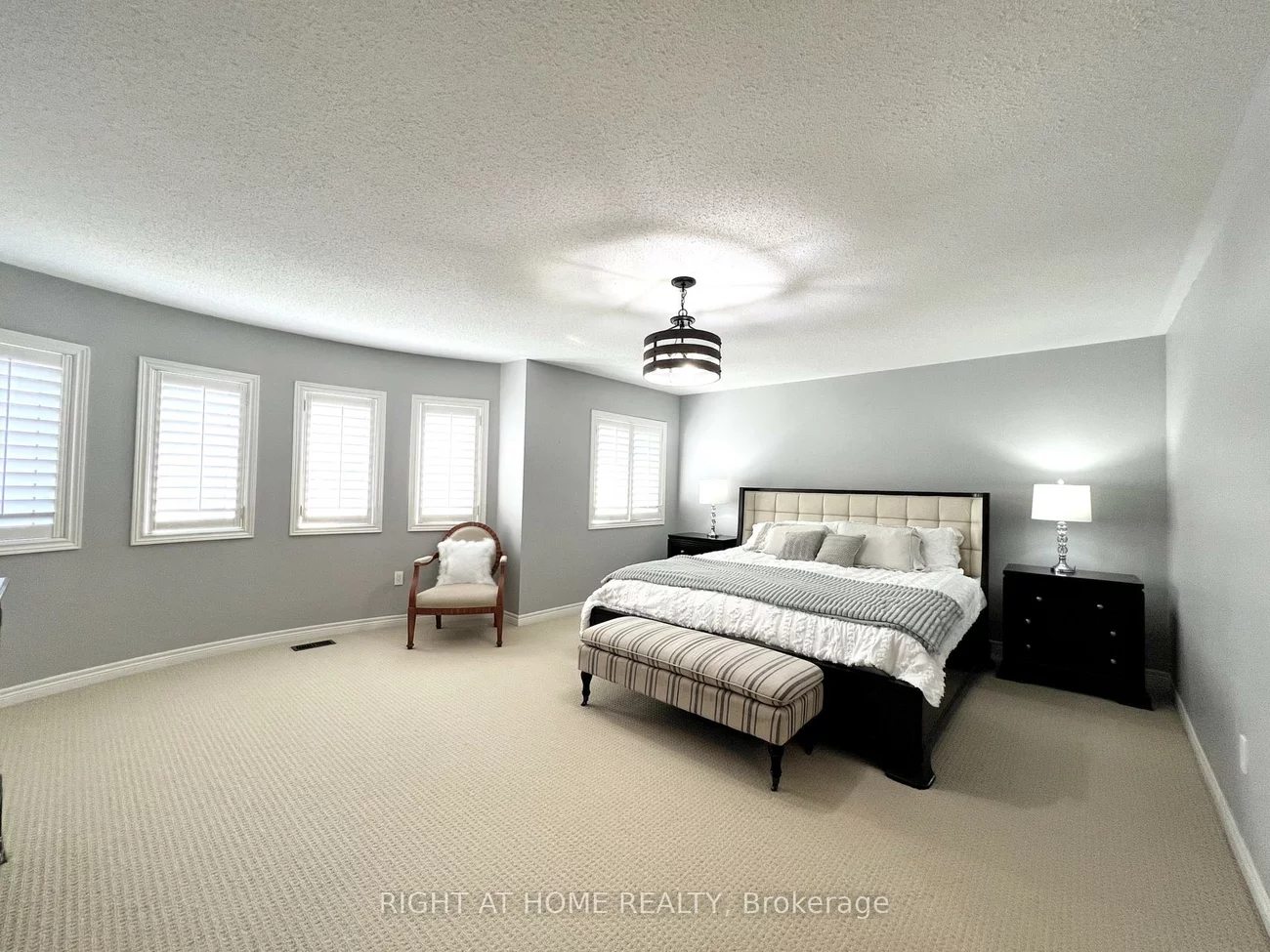 1209, McTavish, Stonehaven-Wyndham, Newmarket