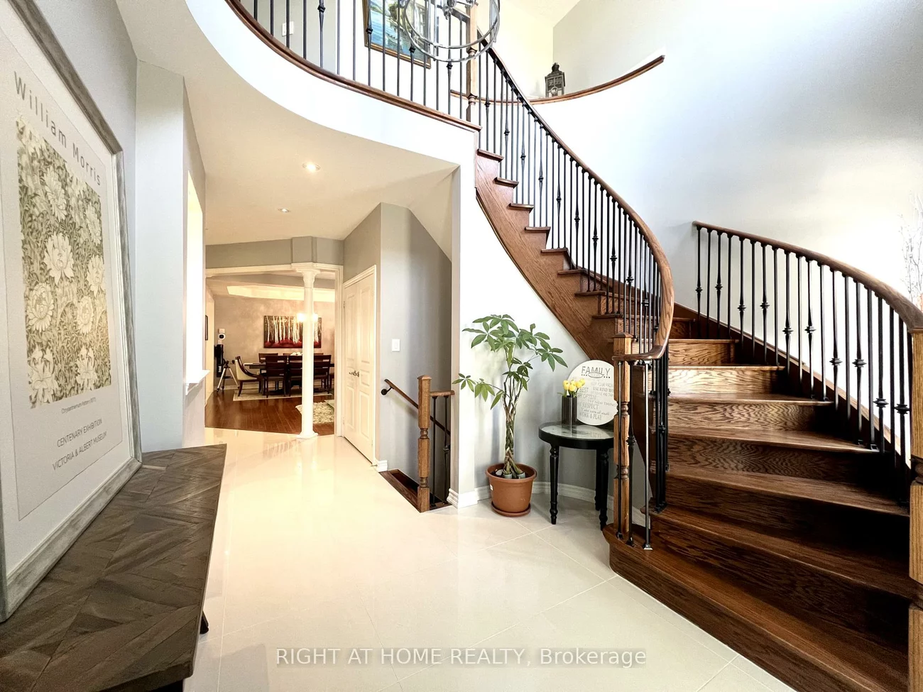 1209, McTavish, Stonehaven-Wyndham, Newmarket