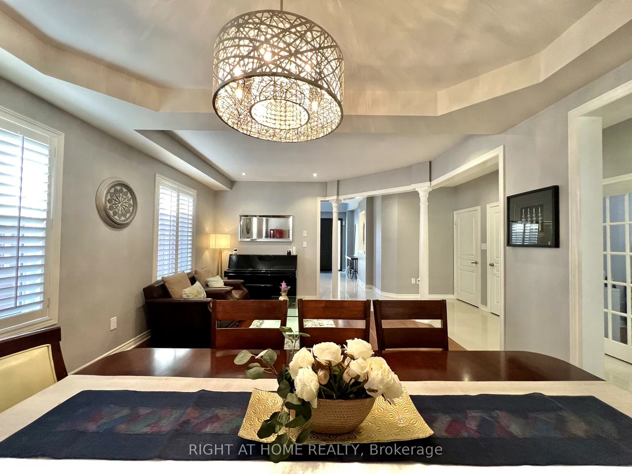 1209, McTavish, Stonehaven-Wyndham, Newmarket