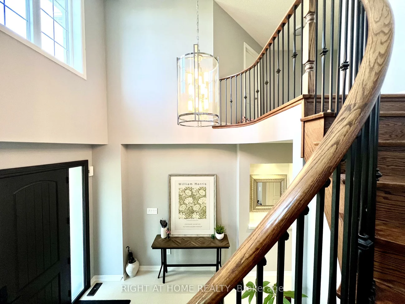 1209, McTavish, Stonehaven-Wyndham, Newmarket