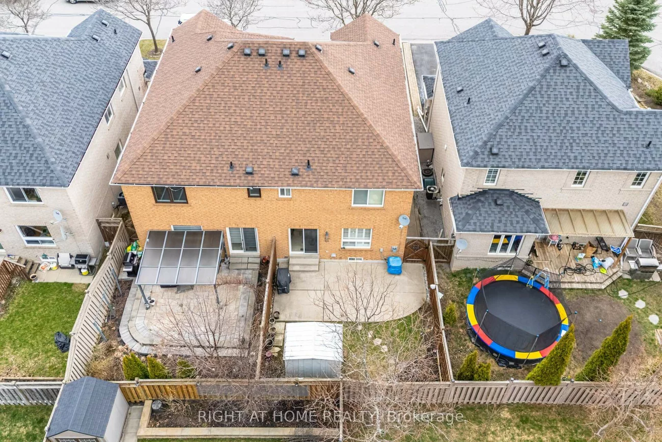 910, Oaktree, Summerhill Estates, Newmarket