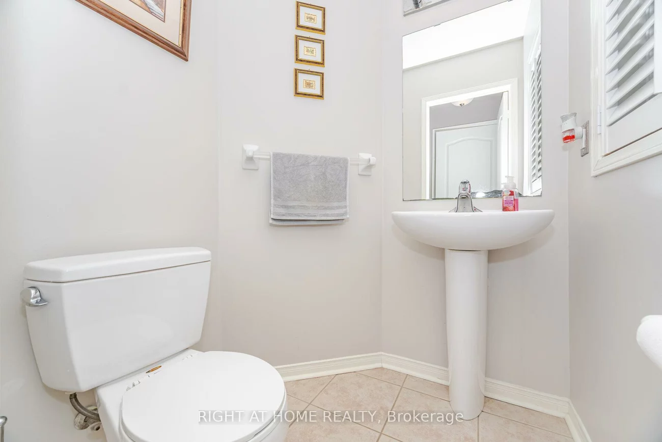 910, Oaktree, Summerhill Estates, Newmarket