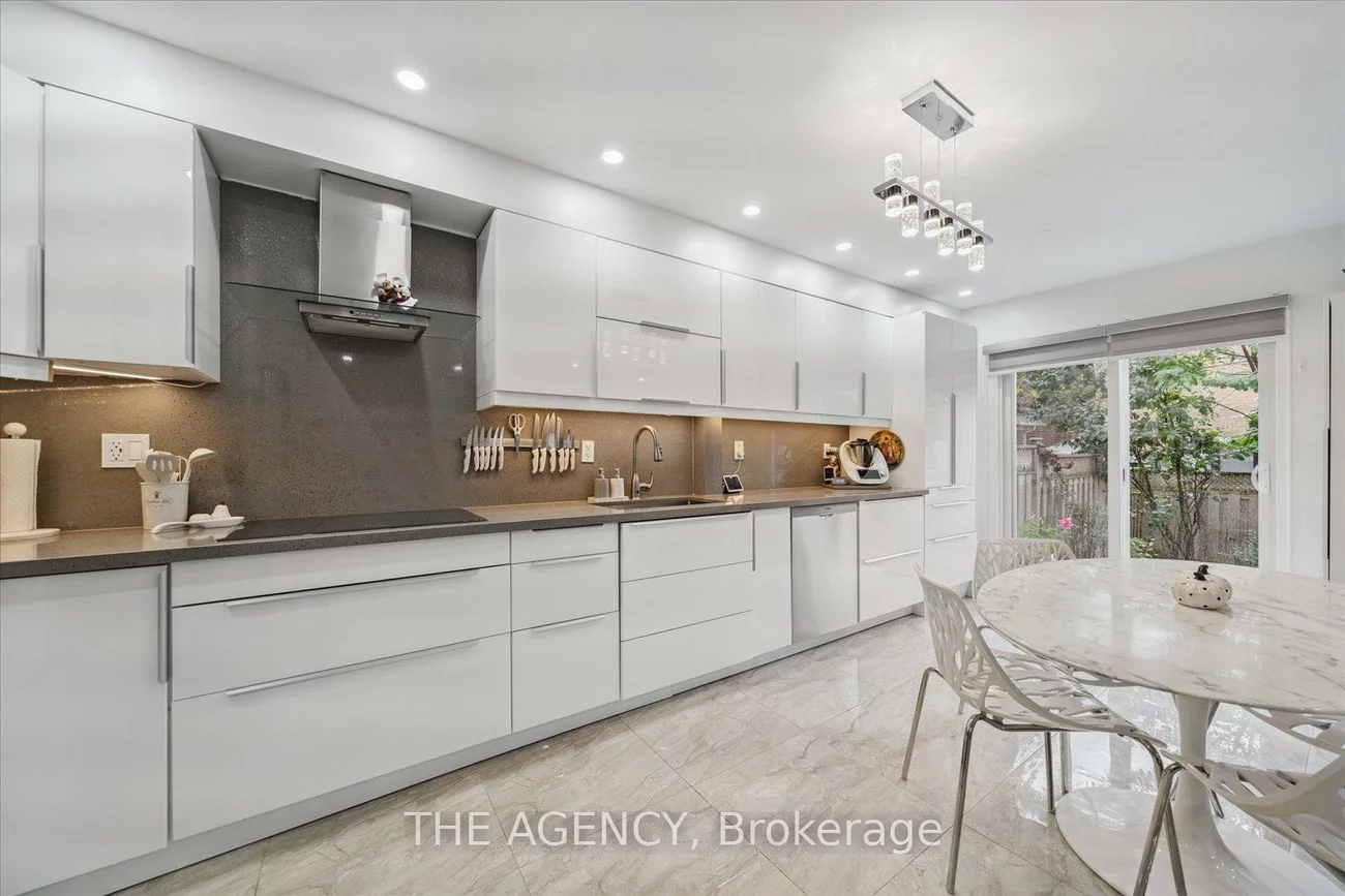 908, Oaktree, Summerhill Estates, Newmarket