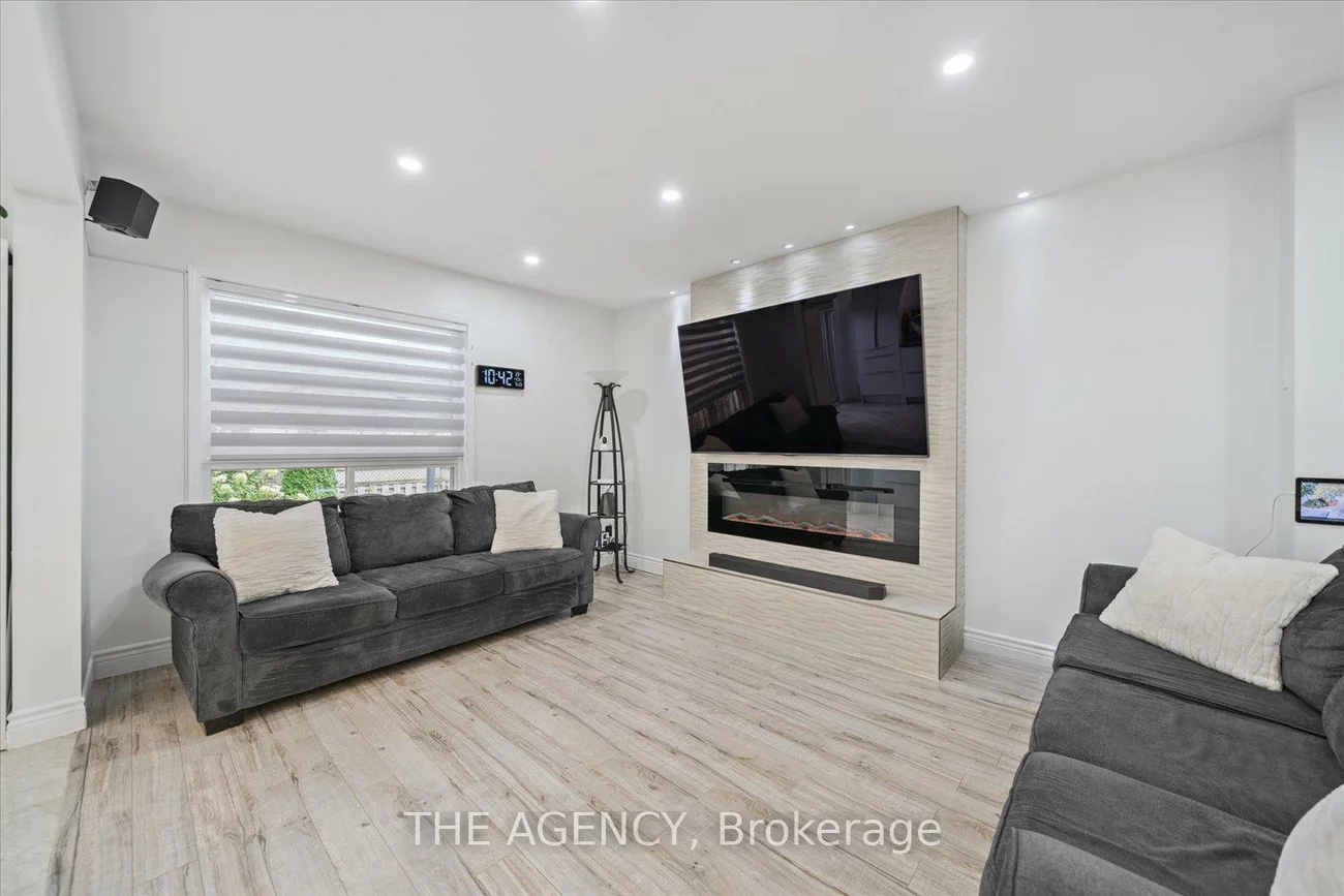 908, Oaktree, Summerhill Estates, Newmarket