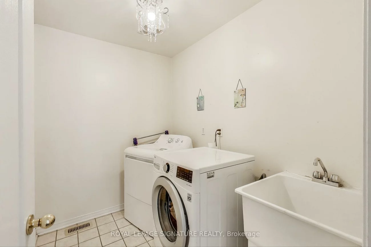 65, Red River, Woodland Hill, Newmarket