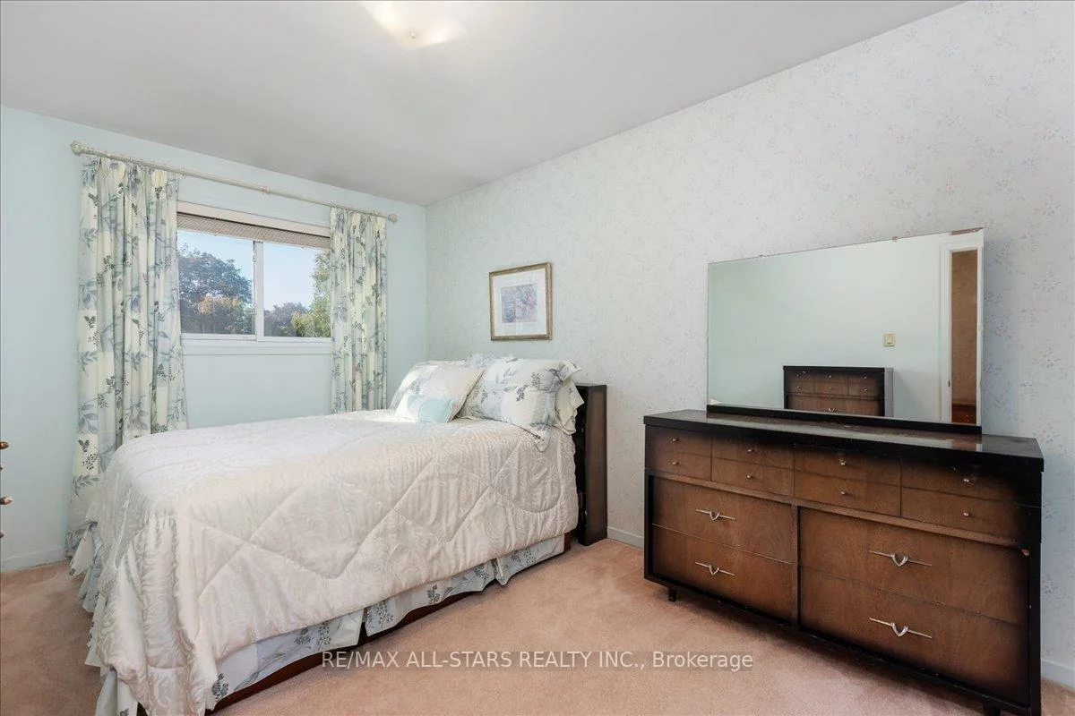 811, Grace, Gorham-College Manor, Newmarket