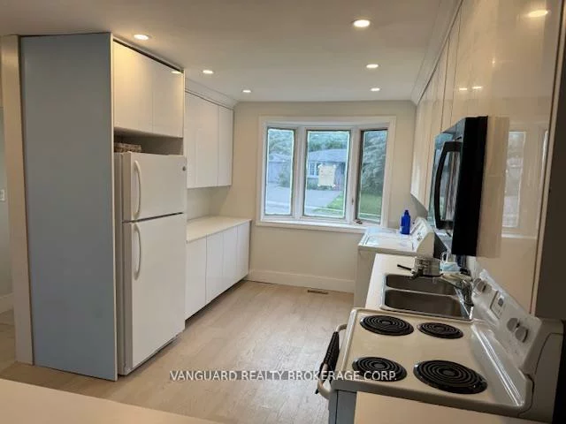 206, Parkview, Central Newmarket, Newmarket