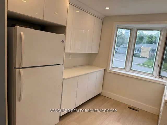 206, Parkview, Central Newmarket, Newmarket