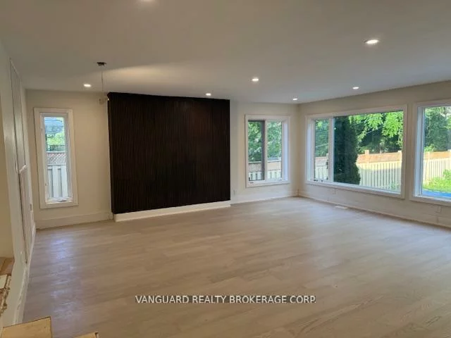 206, Parkview, Central Newmarket, Newmarket