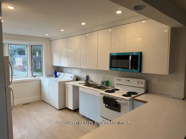 206, Parkview, Central Newmarket, Newmarket