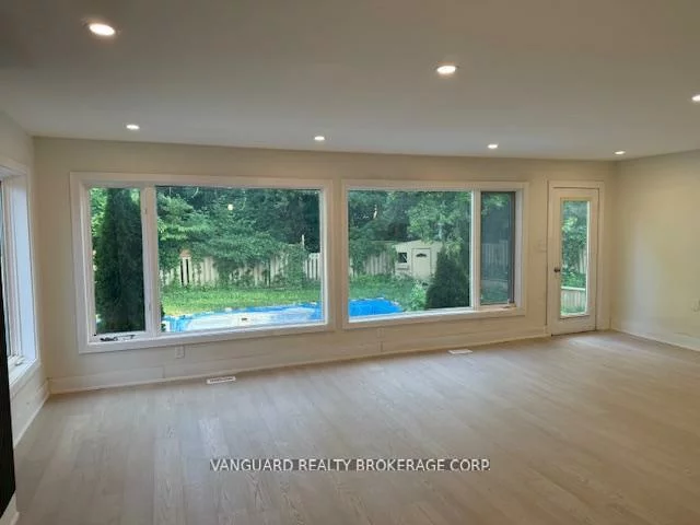 206, Parkview, Central Newmarket, Newmarket