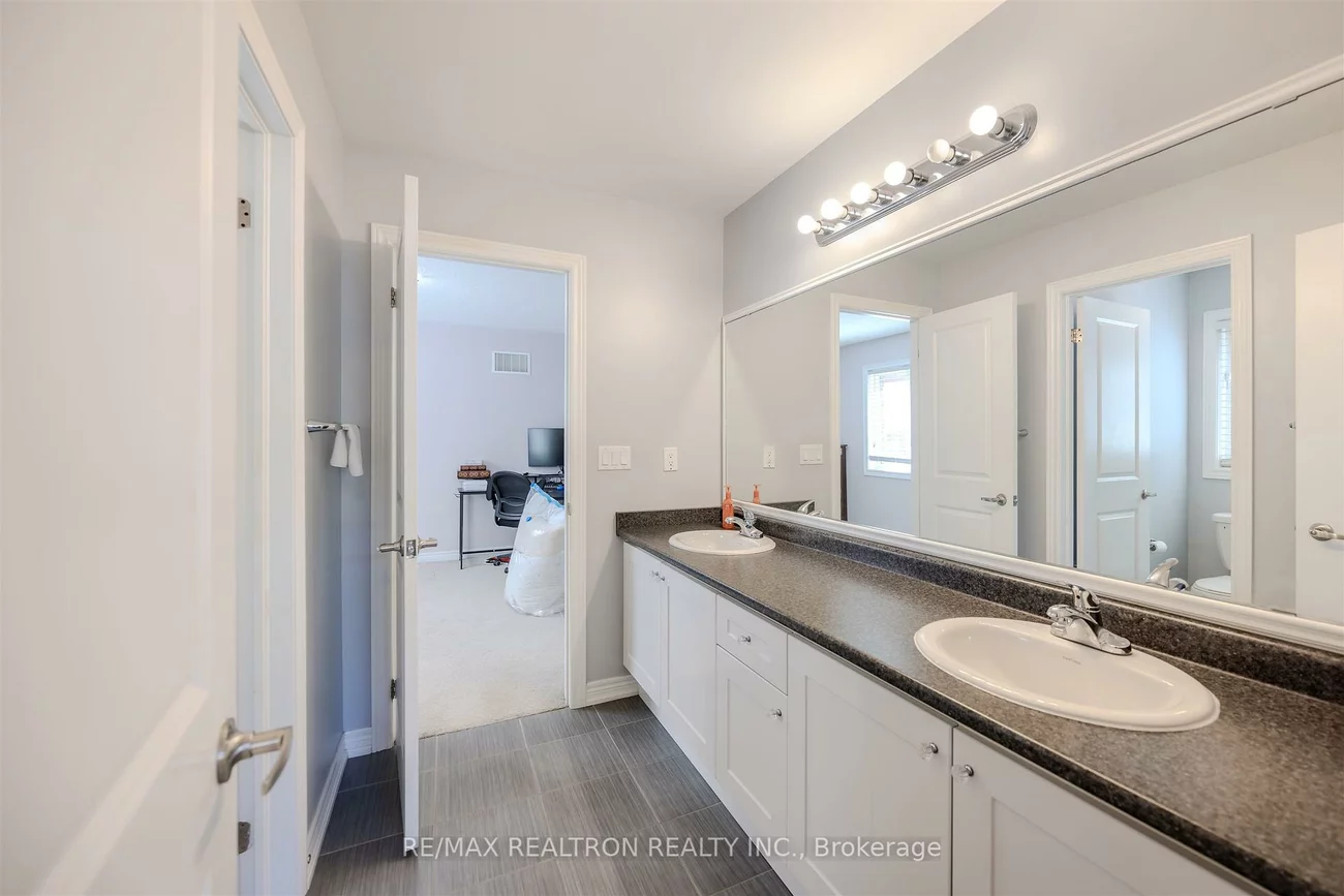 532, Mcgregor Farm, Glenway Estates, Newmarket