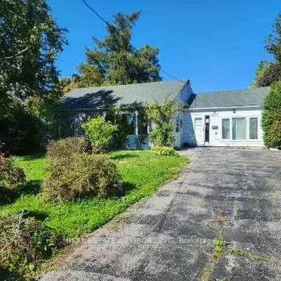 1035, Gorham, Gorham-College Manor, Newmarket