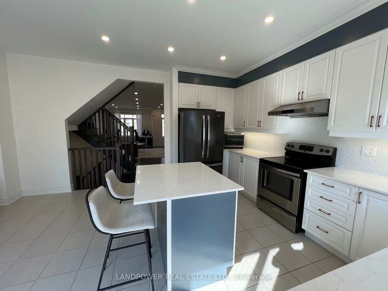 59, Gordon, Gorham-College Manor, Newmarket