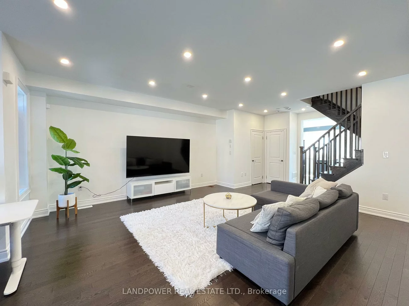 59, Gordon, Gorham-College Manor, Newmarket