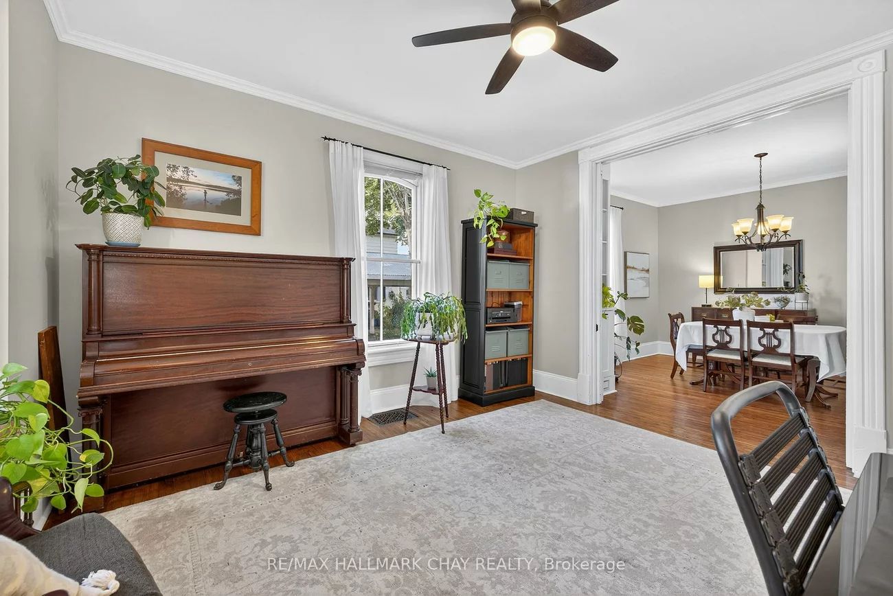 221, Prospect, Central Newmarket, Newmarket