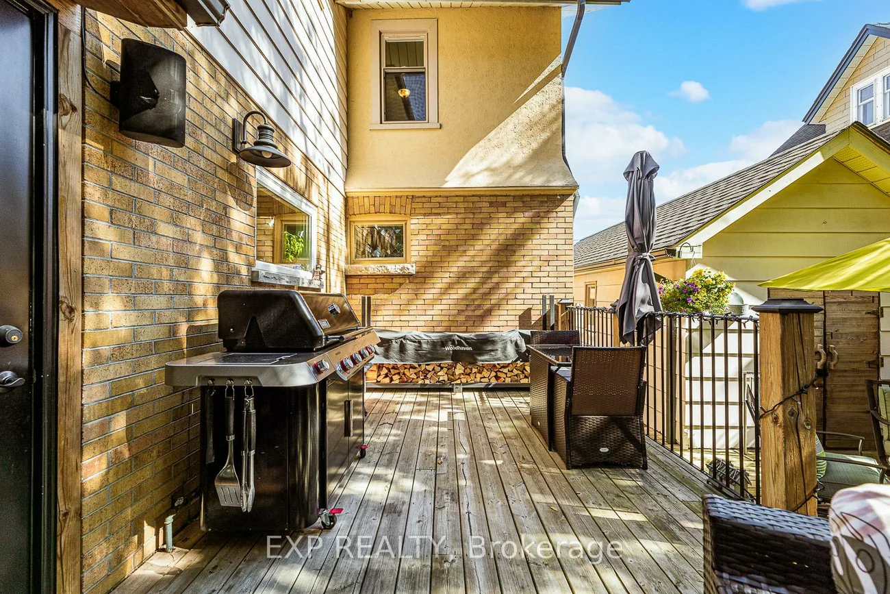 208, Lorne, Central Newmarket, Newmarket