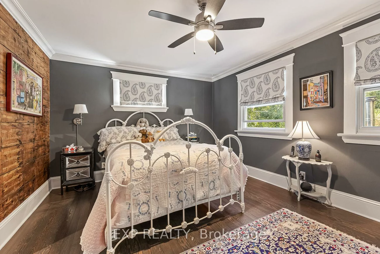 208, Lorne, Central Newmarket, Newmarket