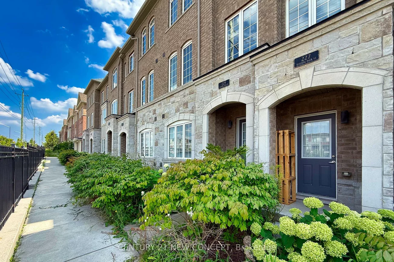 227, Harding Park, Glenway Estates, Newmarket