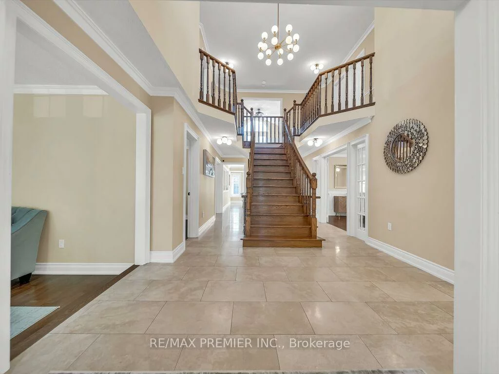 606, Brooker, Stonehaven-Wyndham, Newmarket